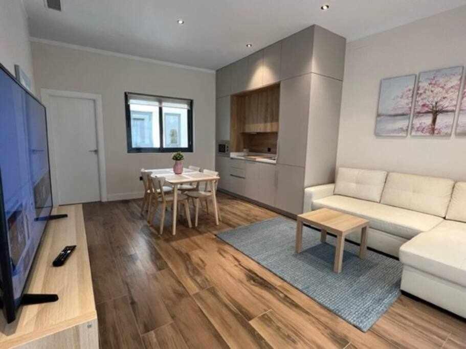 Deluxe Twobedroom Apartment Seville Downtown Exterior photo