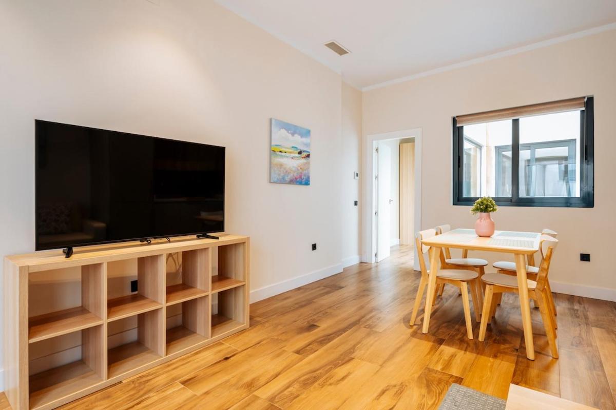Deluxe Twobedroom Apartment Seville Downtown Exterior photo